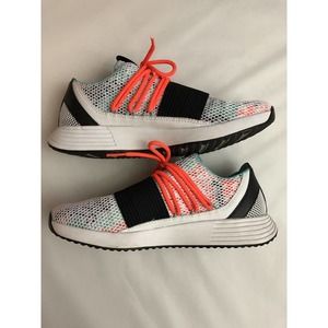 Under Armour Womens Breathe 3019973-100 White Black Running Shoes Size 8.5